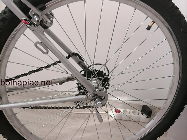 MTB 26' kerekű Kerékpár