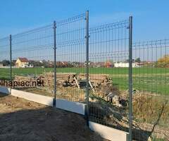 Kerítés a gyártótól: vadháló, drótfonat, drótháló, oszlop, kapu