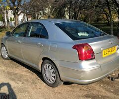 TOYOTA Avensis alkatrésznek
